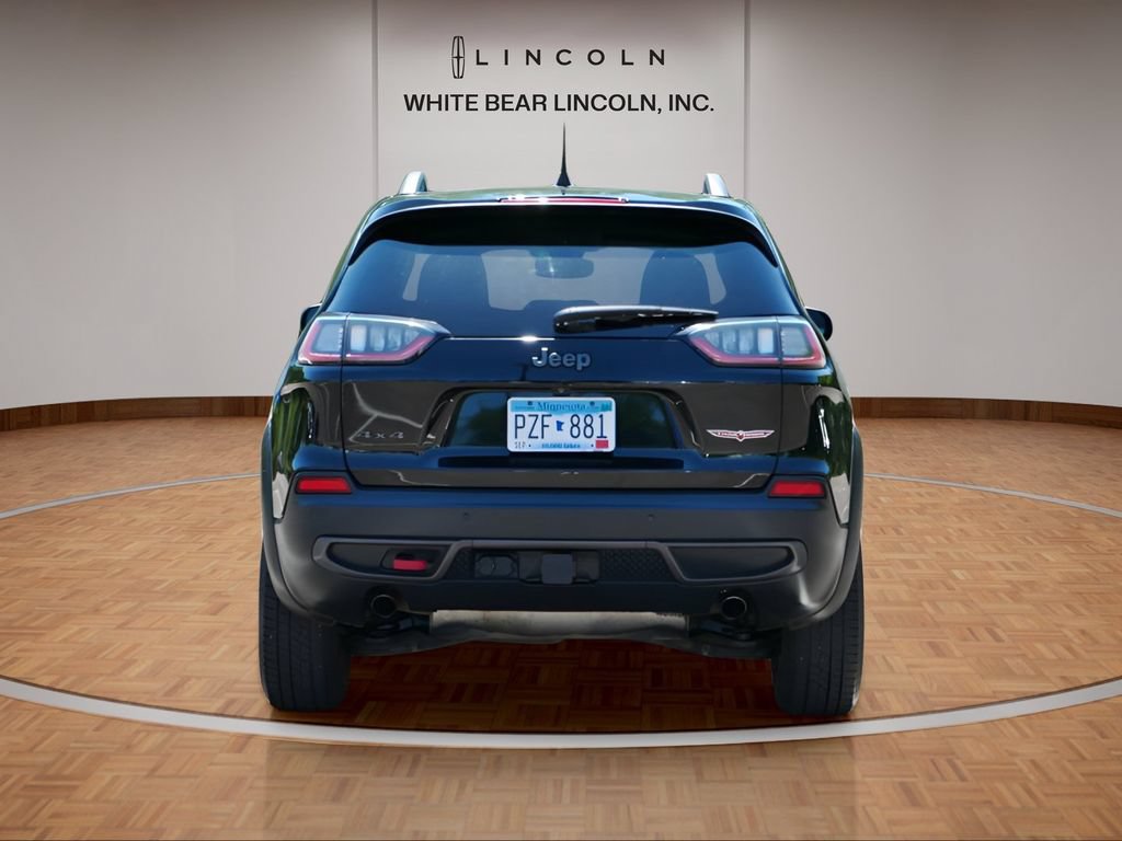Used 2019 Jeep Cherokee Trailhawk AWD/4WD image 6