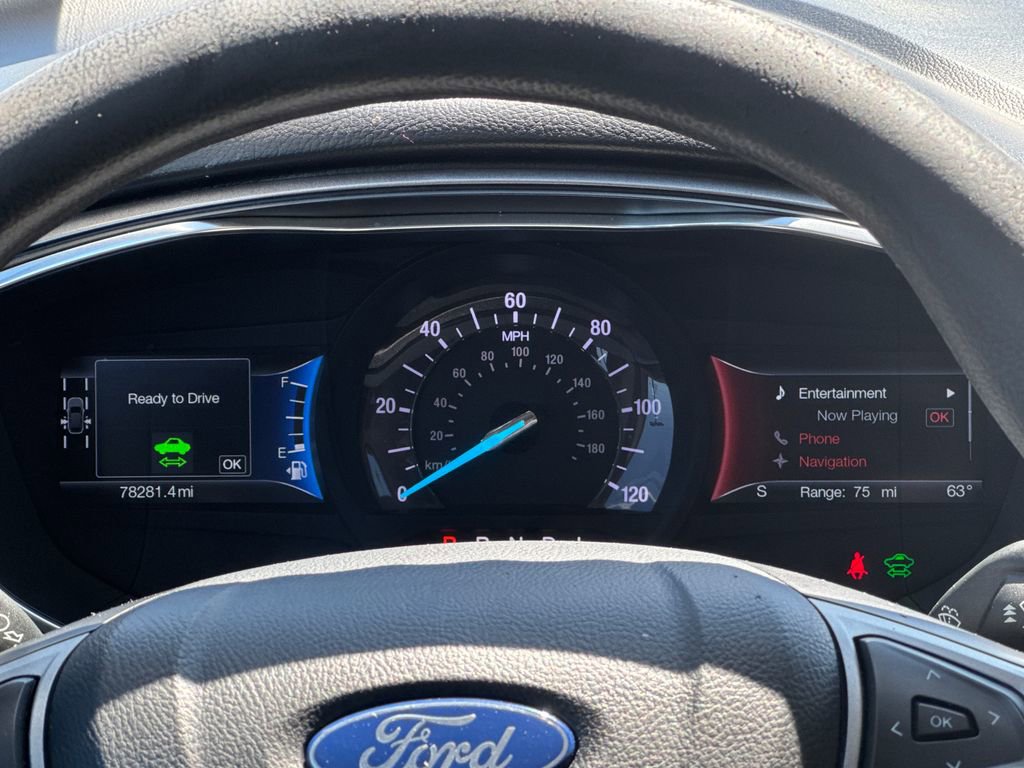 Used 2020 Ford Fusion SE FWD image 15