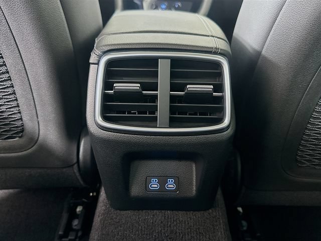 Certified 2026 Genesis G70 2.5T Prestige RWD image 27