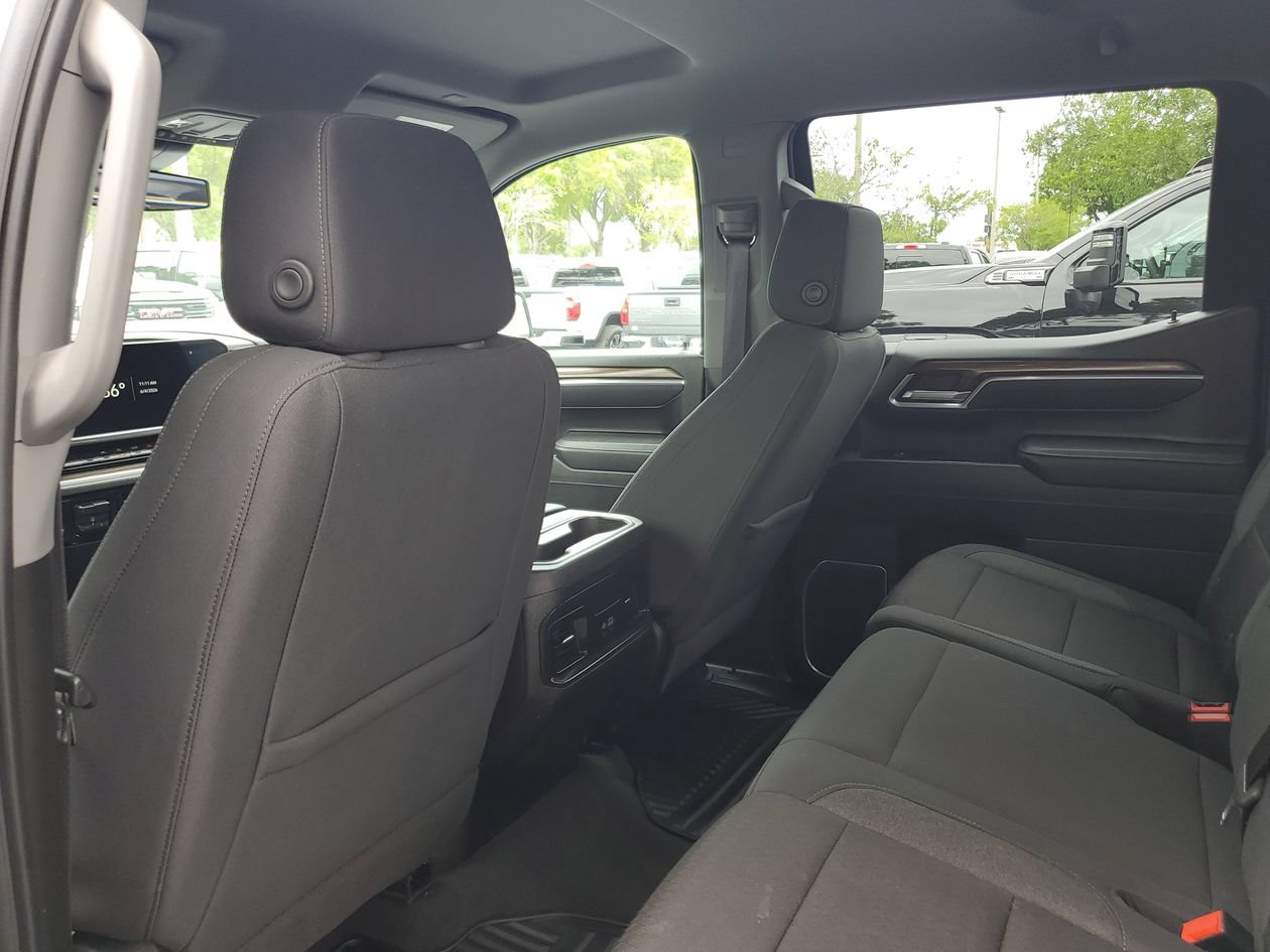 Used 2025 Chevrolet Silverado 1500 RST AWD/4WD image 11