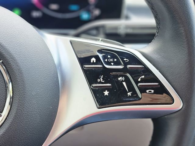 Used 2025 Mercedes-Benz C 300 4MATIC Sedan image 19