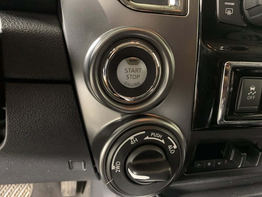 Used 2018 Nissan Titan Platinum Reserve w/ Platinum Utility Package image 17
