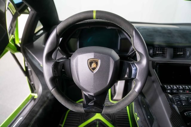 Used 2016 Lamborghini Aventador LP 750-4 Superveloce AWD/4WD image 17