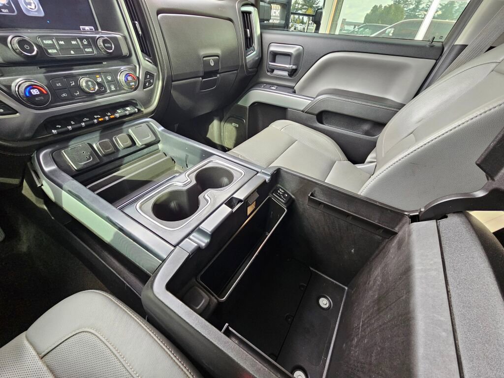 Used 2015 Chevrolet Silverado 3500 LTZ image 30
