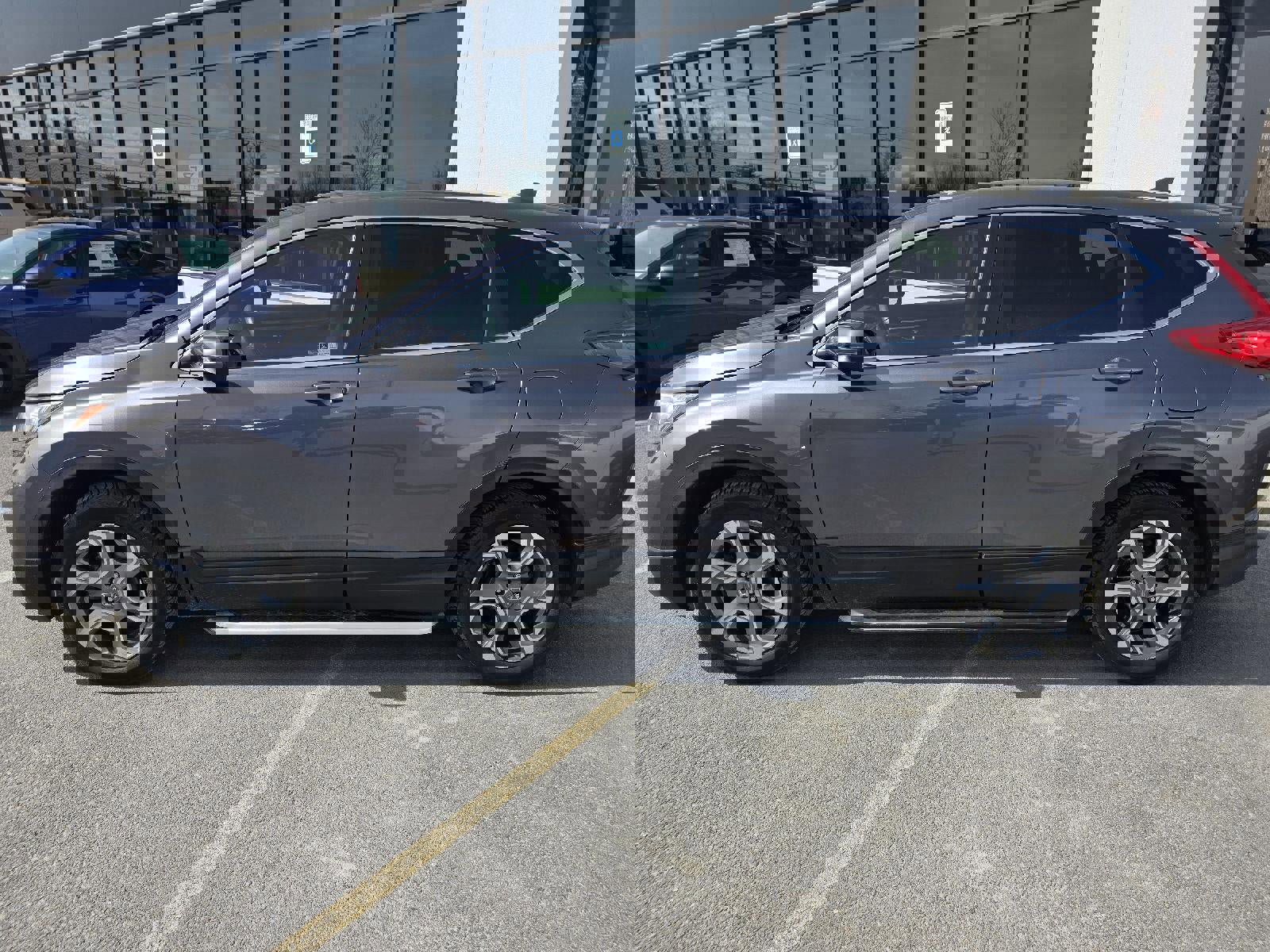 Used 2019 Honda CR-V EX image 2