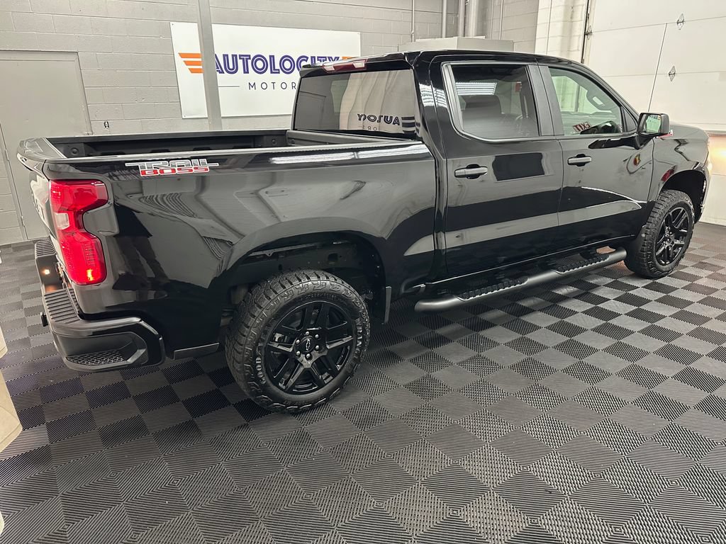 Used 2025 Chevrolet Silverado 1500 Custom Trail Boss AWD/4WD image 10
