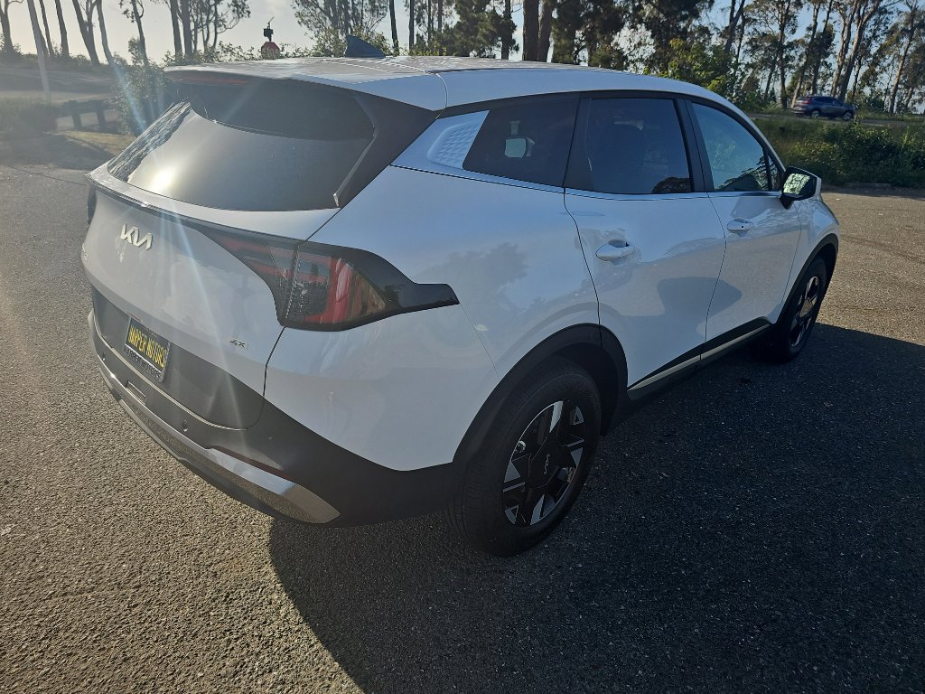 New 2026 Kia Sportage LX image 6