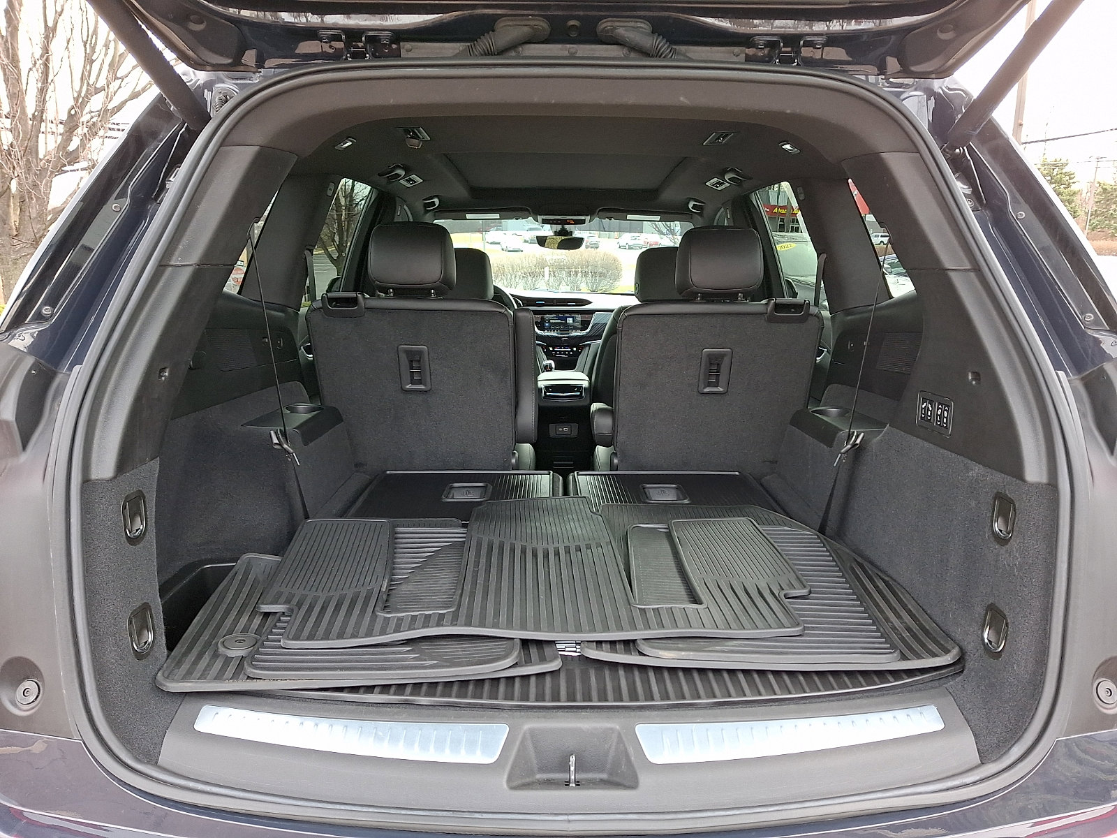 Used 2024 Cadillac XT6 Premium Luxury w/ Technology Package image 31