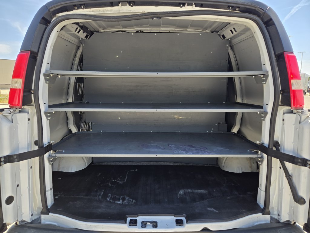 Used 2020 Chevrolet Express 2500 RWD image 32