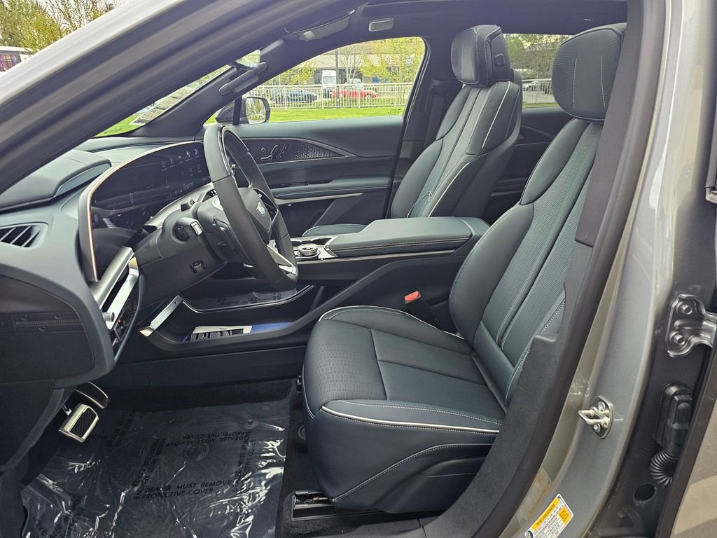 New 2026 Cadillac Lyriq Signature Sport w/ Nappa Leather Package AWD/4WD image 20