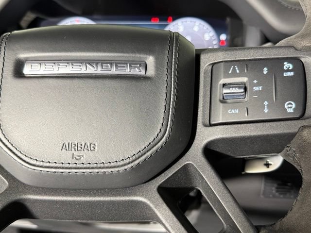 Used 2023 Land Rover Defender 110 V8 AWD/4WD image 32