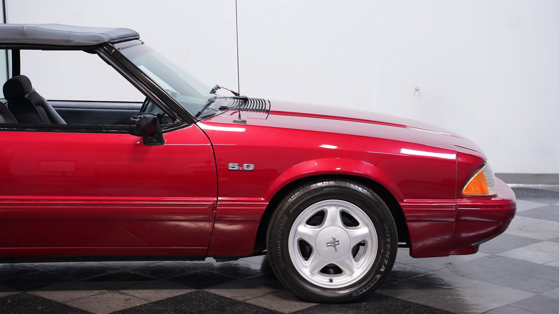 Used 1993 Ford Mustang LX RWD image 25