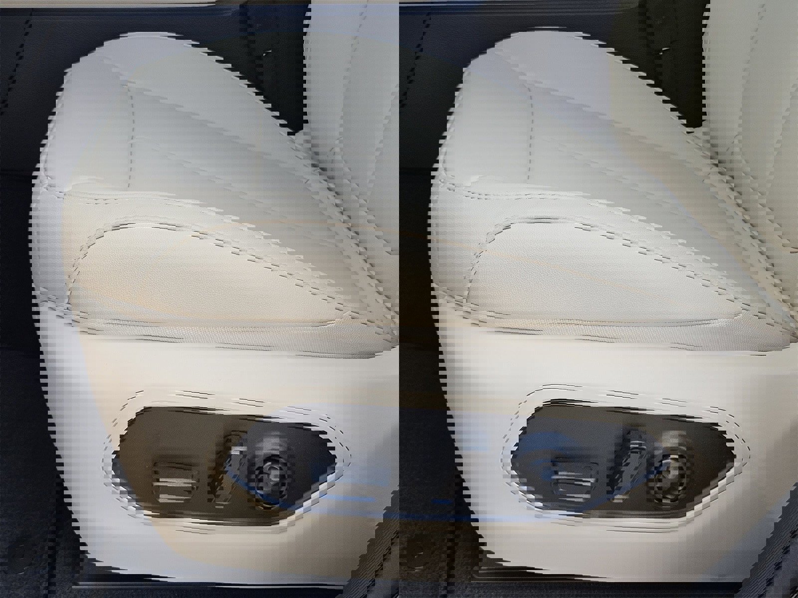 New 2025 Jeep Grand Cherokee Limited image 24