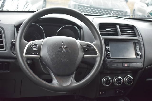Used 2023 Mitsubishi Outlander Sport ES image 18