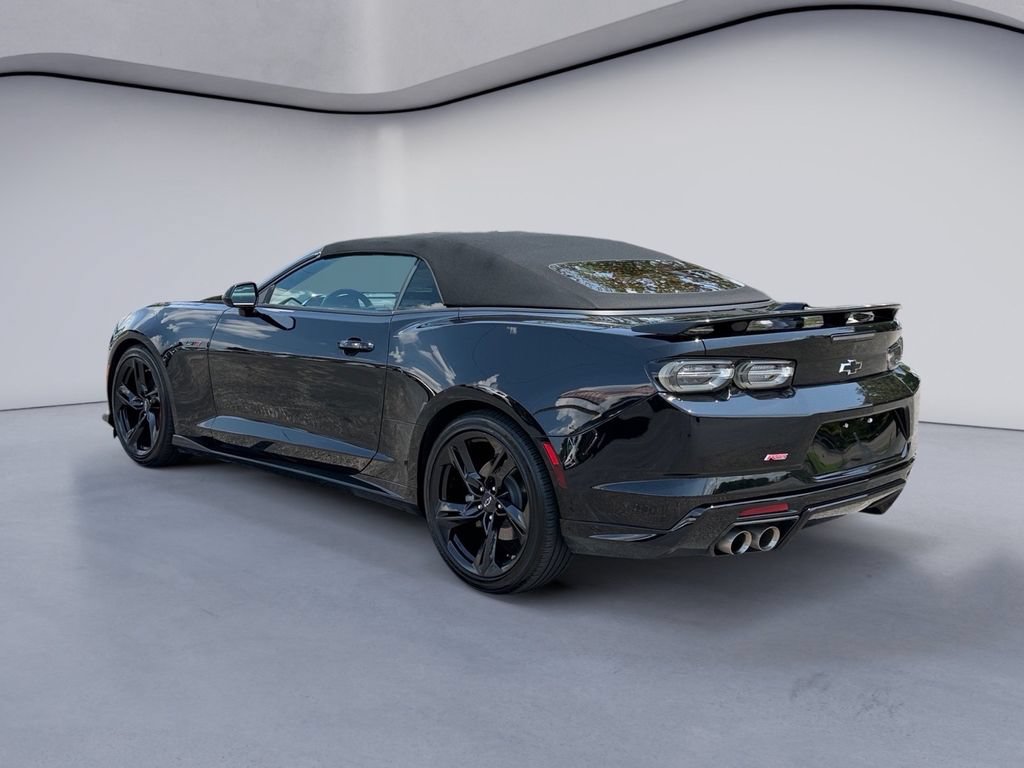 Used 2022 Chevrolet Camaro LT w/ LPO, Ground Effects Package RWD image 3