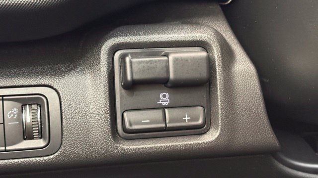 Used 2026 Chevrolet Silverado EV Trail Boss AWD/4WD image 45