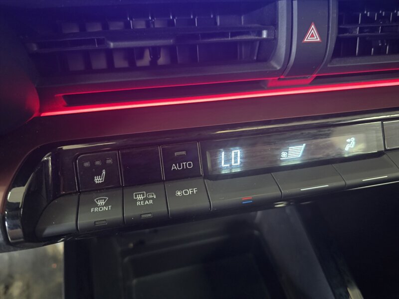 Used 2023 Toyota Prius Prime FWD image 26