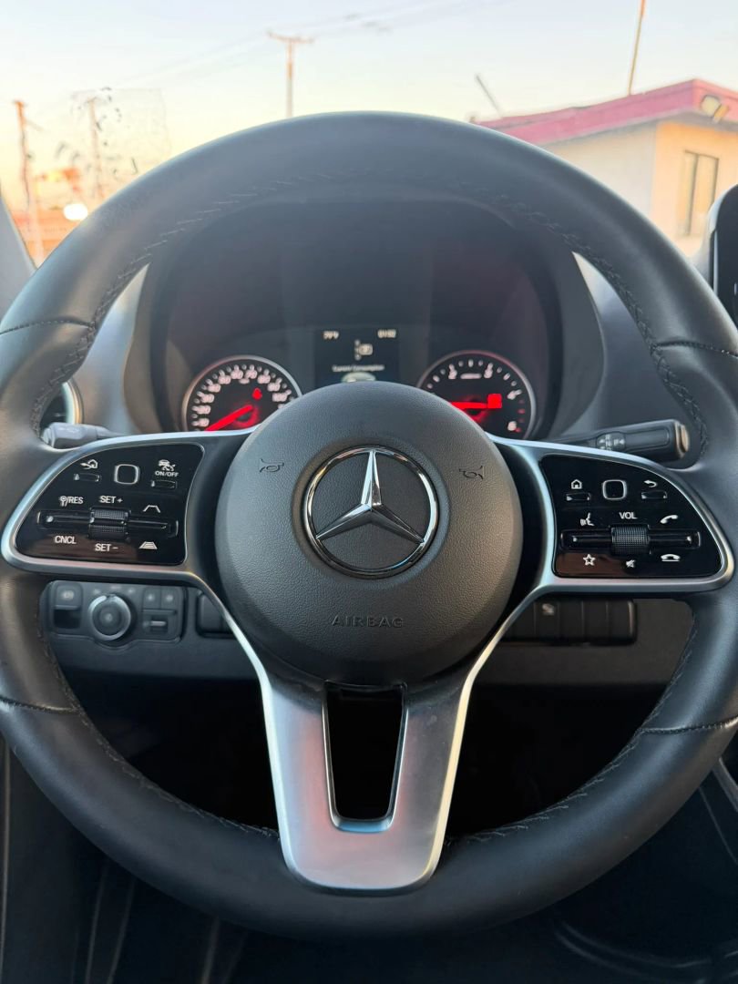 Used 2022 Mercedes-Benz Sprinter 2500 image 16