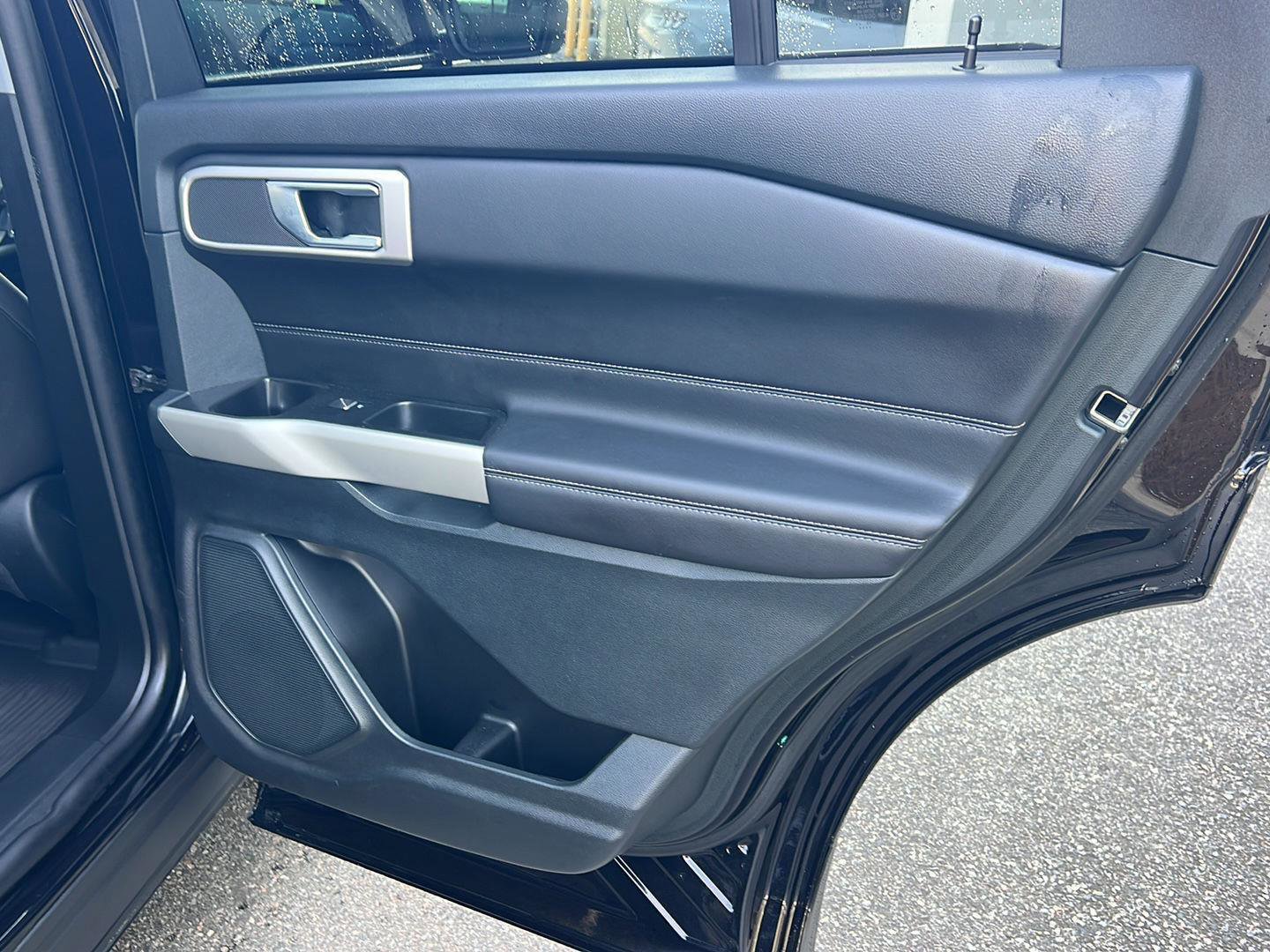 Certified 2023 Ford Explorer XLT RWD image 14