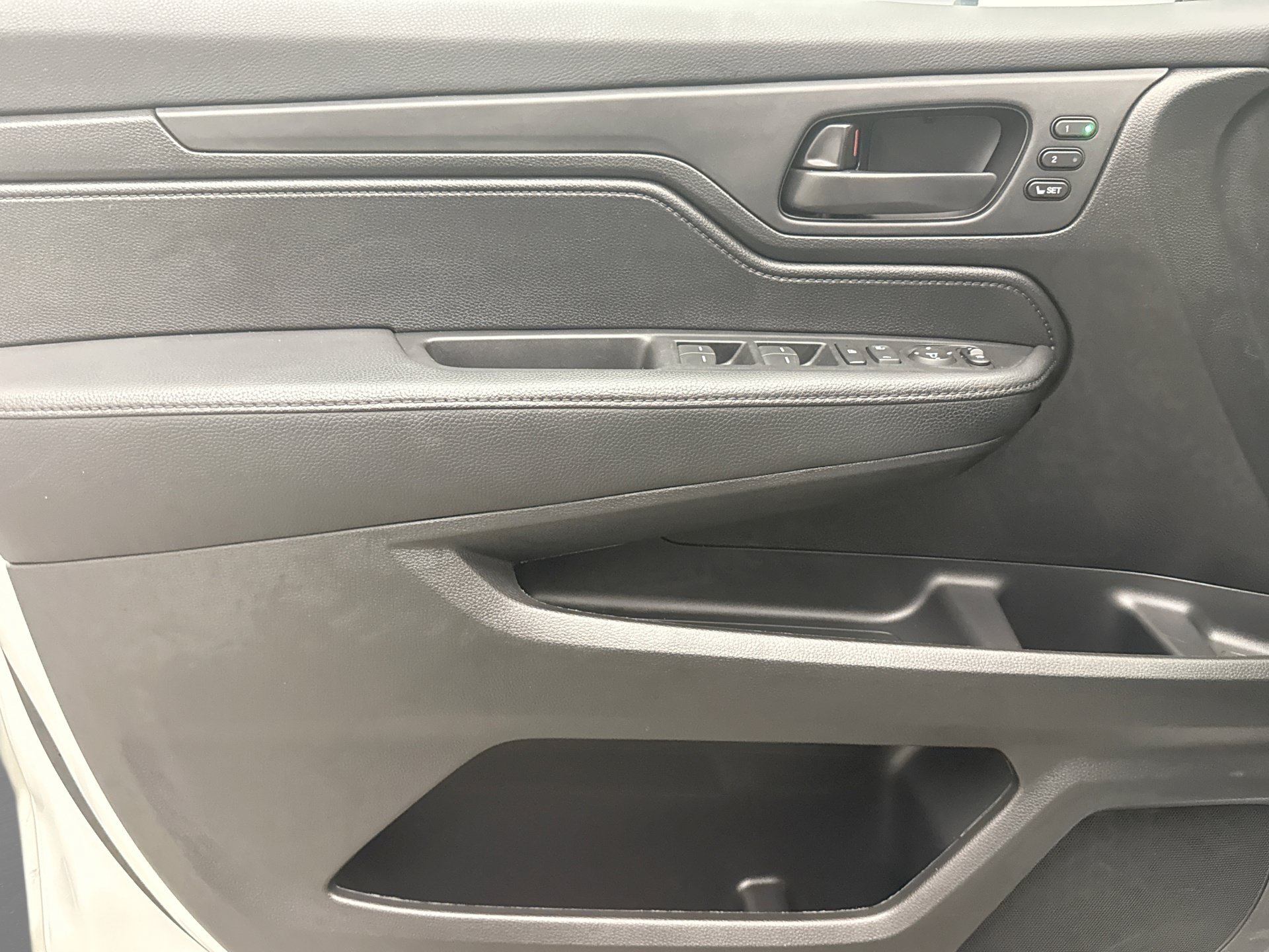 Used 2024 Honda Odyssey EX-L image 9