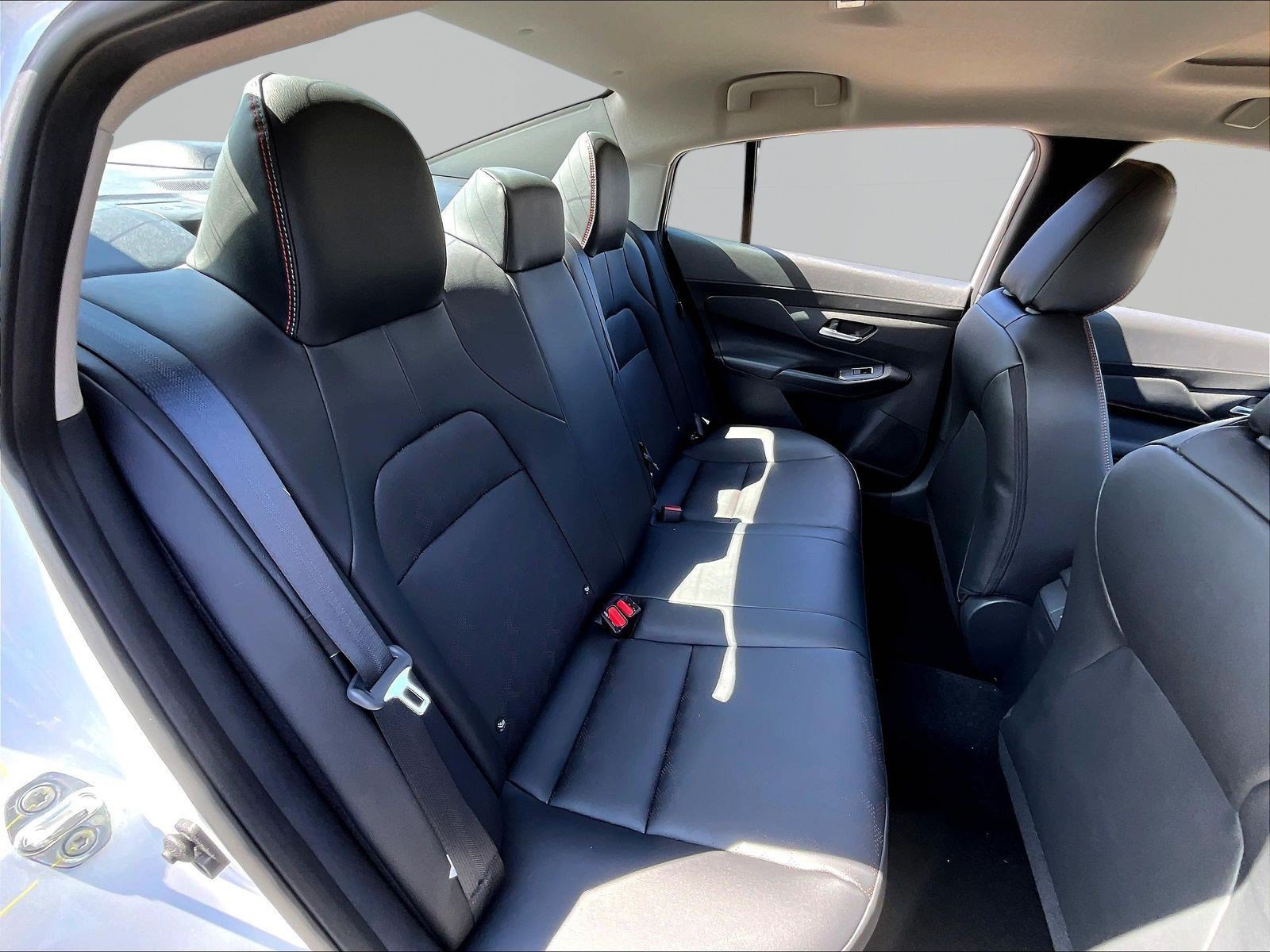 New 2027 Nissan Sentra SR w/ SR Premium Package FWD image 20