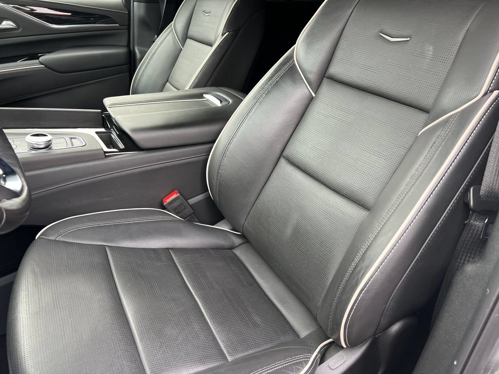 Certified 2024 Cadillac Escalade Sport w/ LPO, ONYX Package AWD/4WD image 12
