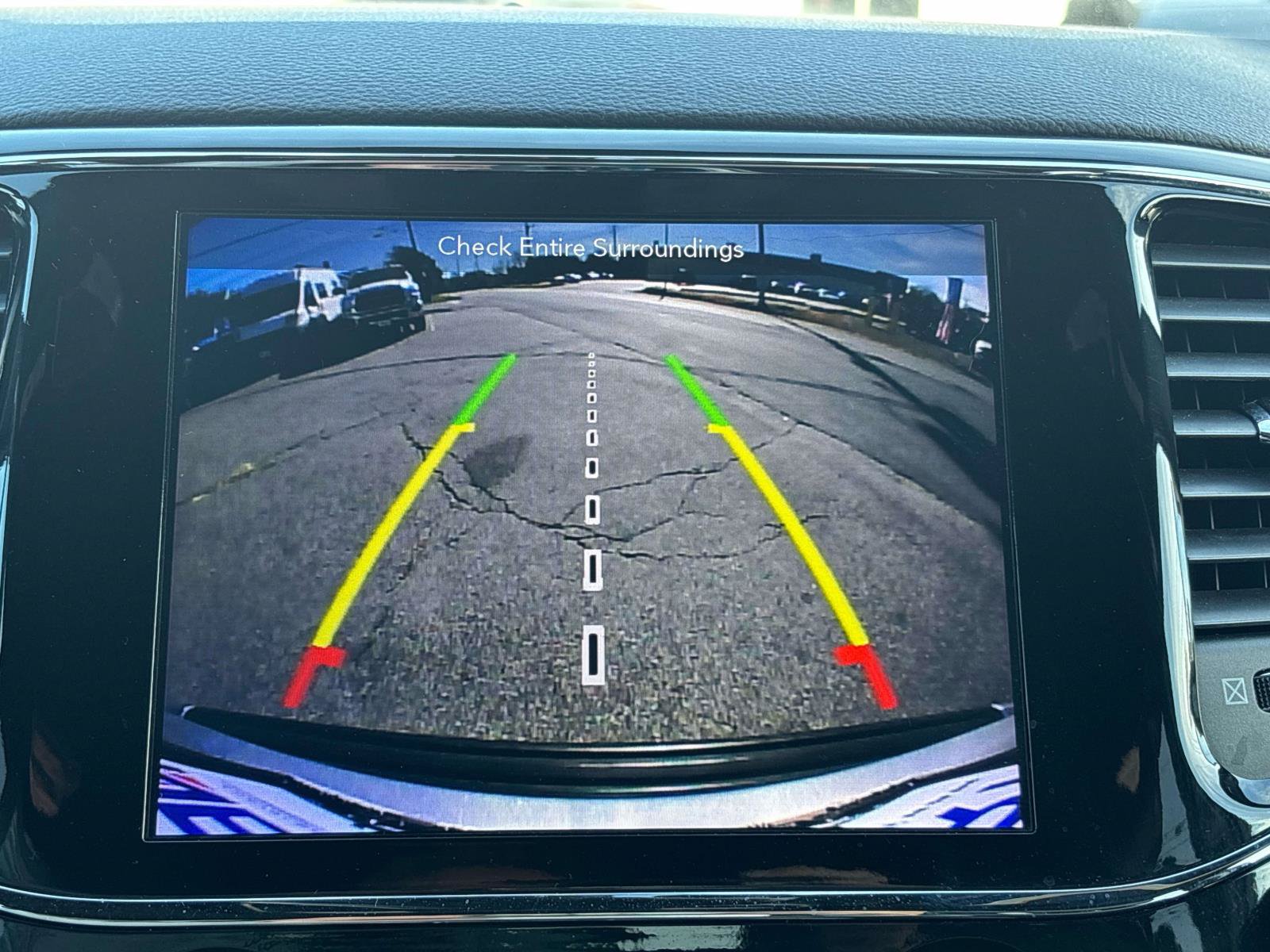 Certified 2019 Jeep Grand Cherokee Altitude AWD/4WD image 23