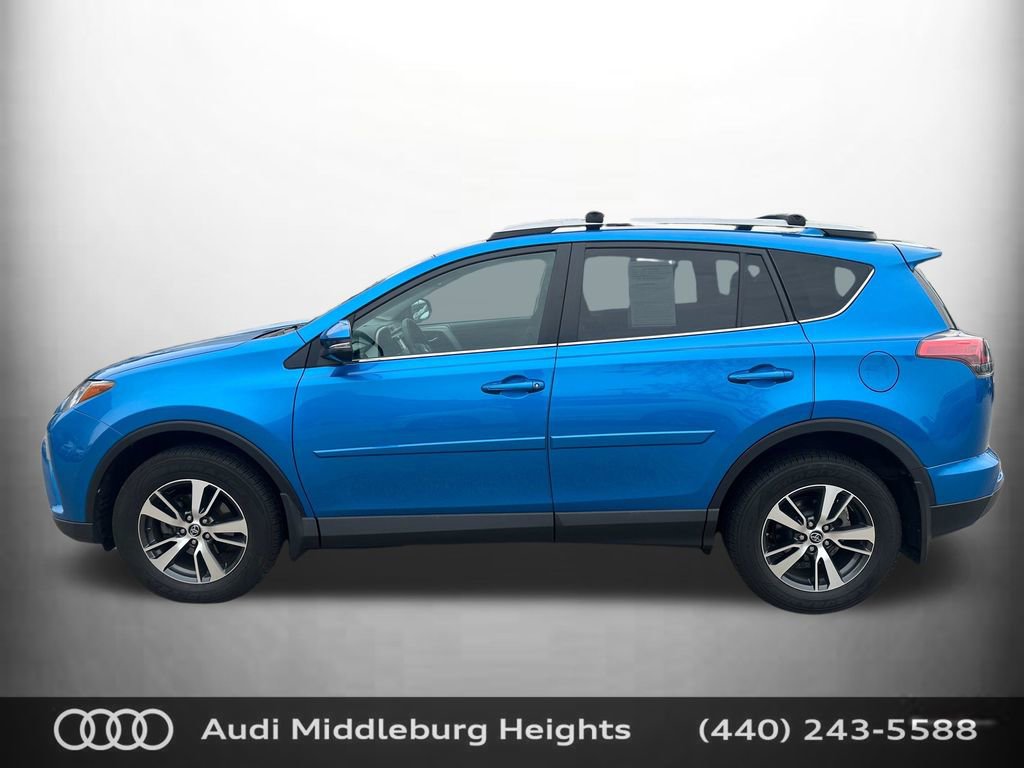 Used 2018 Toyota RAV4 XLE AWD/4WD image 5