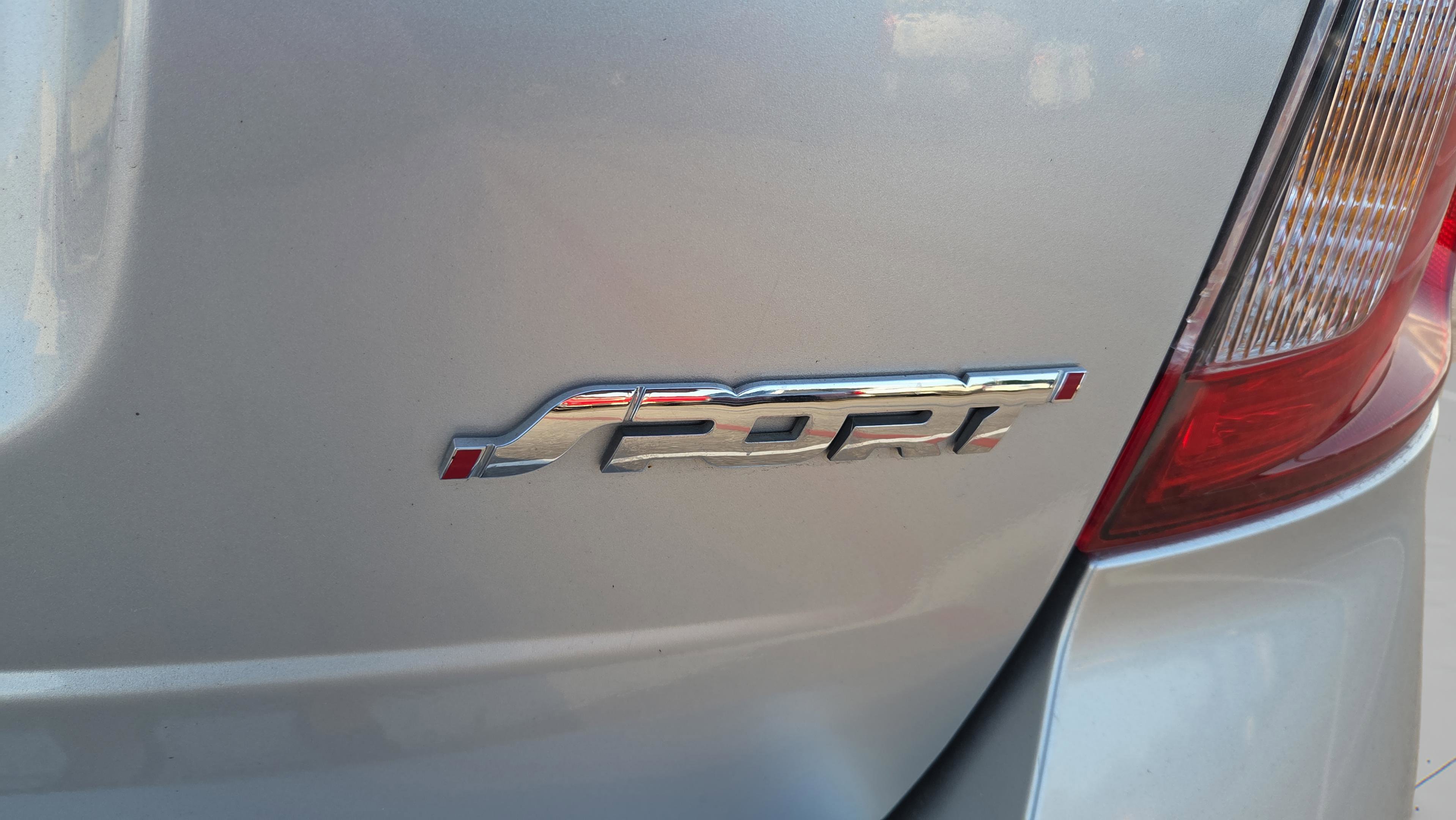 Used 2014 Ford Edge Sport w/ Driver Entry Package FWD image 5