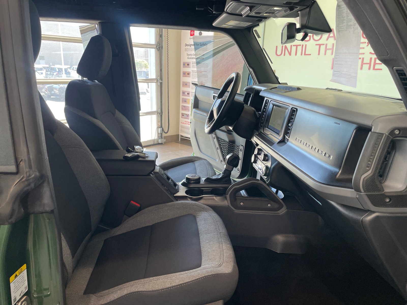 Used 2022 Ford Bronco Big Bend w/ Sasquatch Package image 19