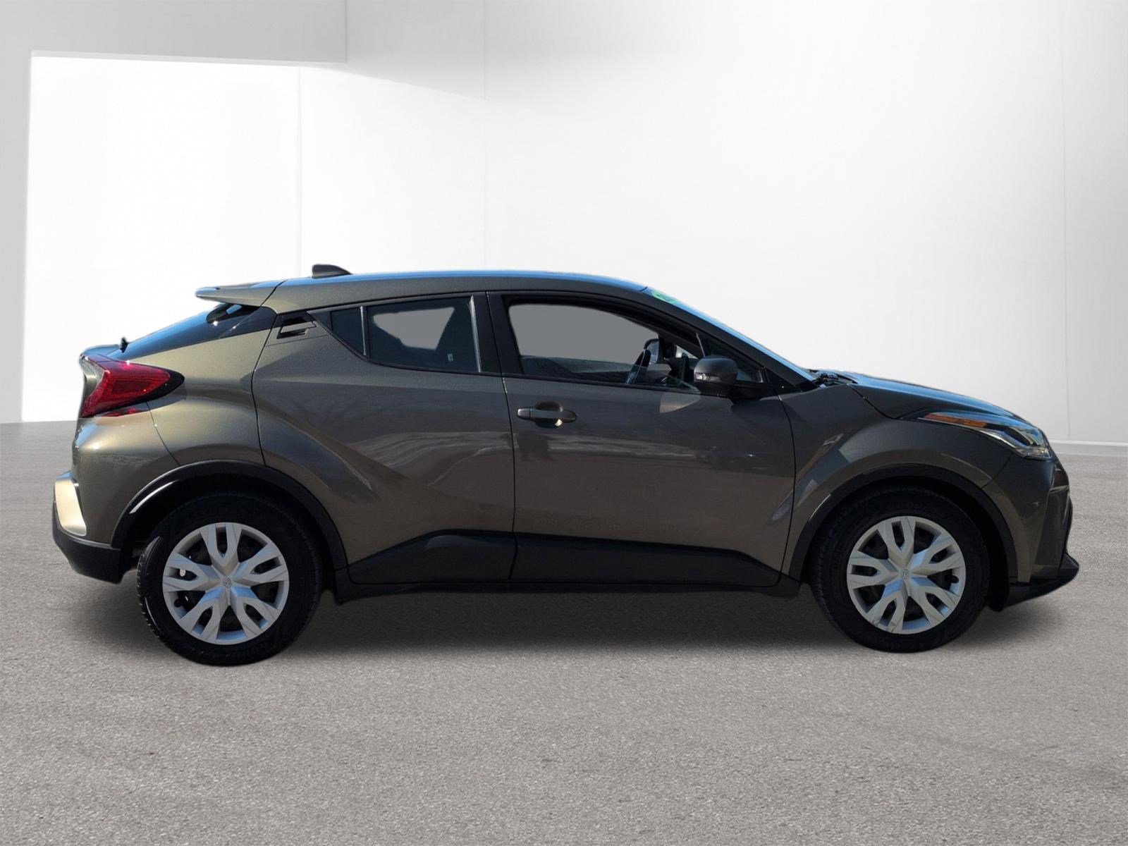 Used 2021 Toyota C-HR LE image 4