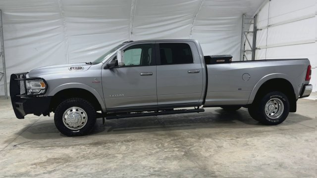 Used 2022 RAM 3500 Laramie AWD/4WD image 9