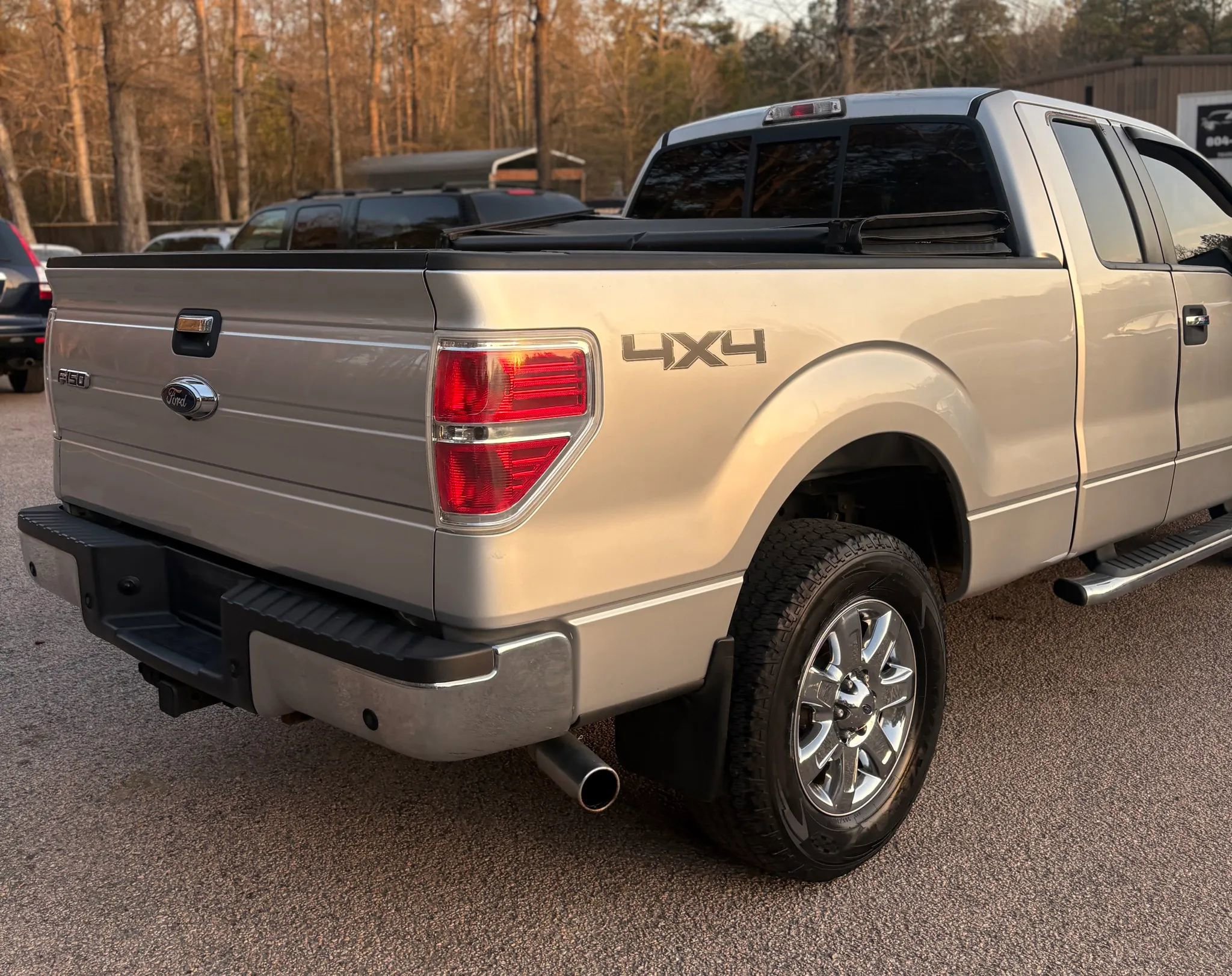 Used 2014 Ford F150 XLT w/ Equipment Group 302A Luxury AWD/4WD image 7
