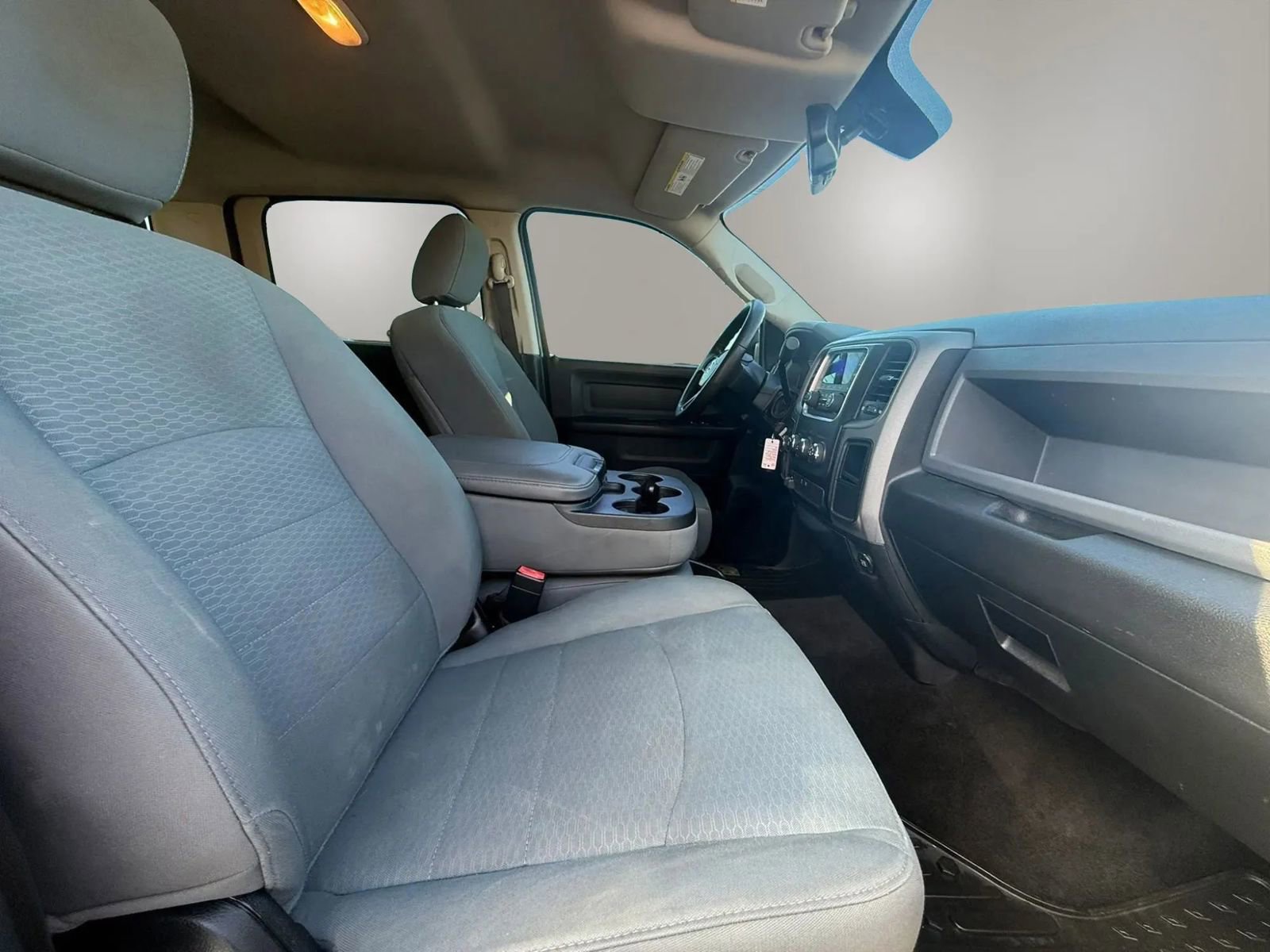 Used 2016 RAM 2500 Tradesman w/ Chrome Appearance Group image 46