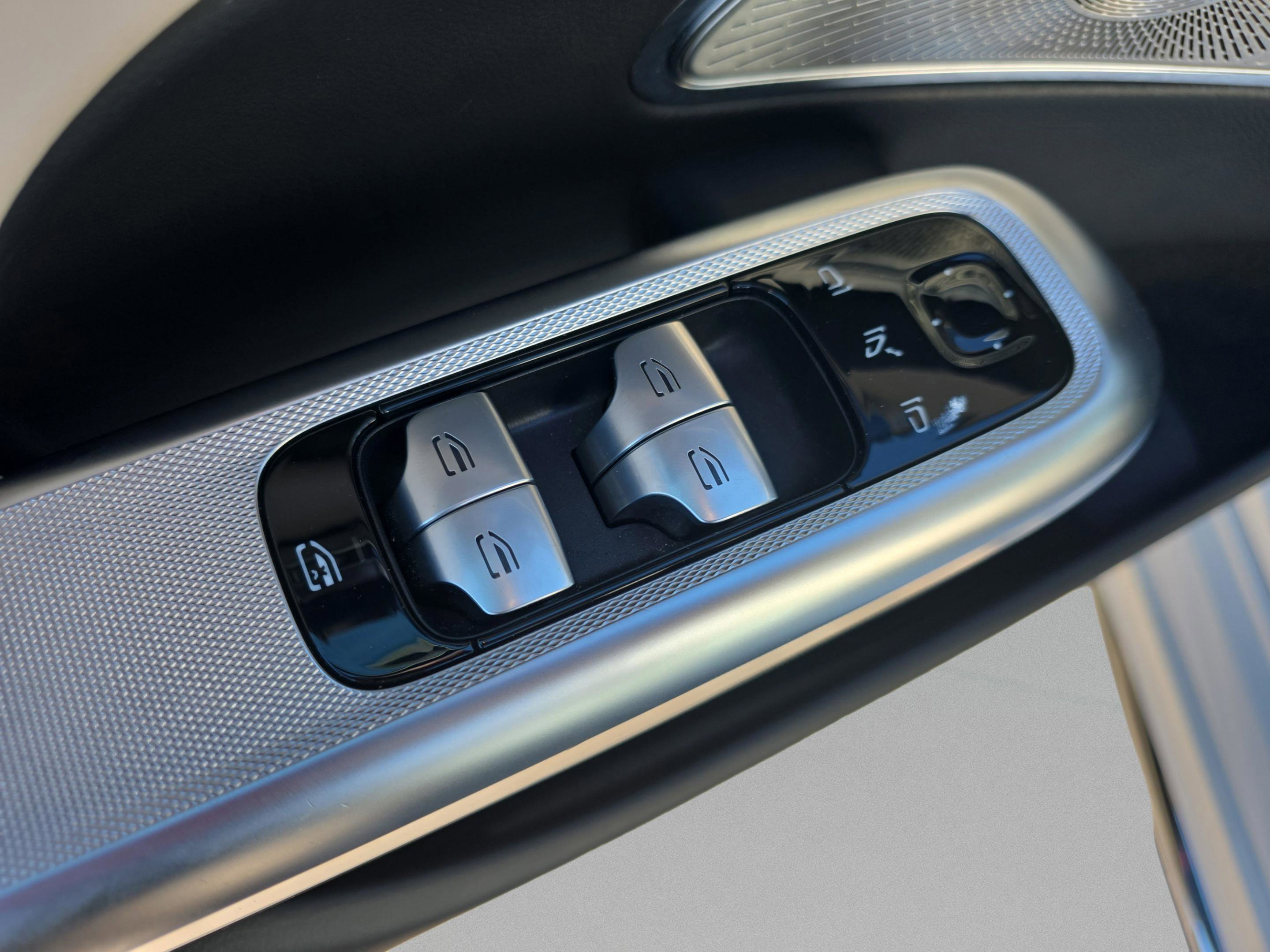 Used 2024 Mercedes-Benz E 450 4MATIC Sedan image 19