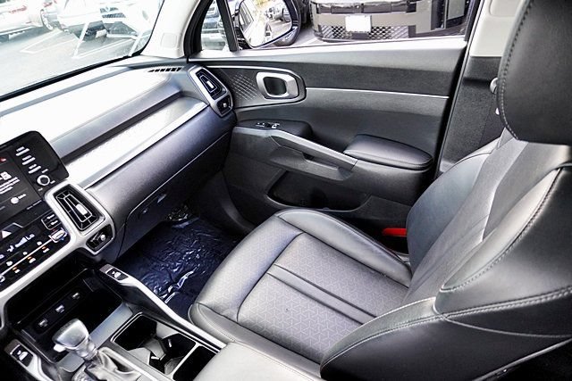 Used 2021 Kia Sorento S FWD image 34