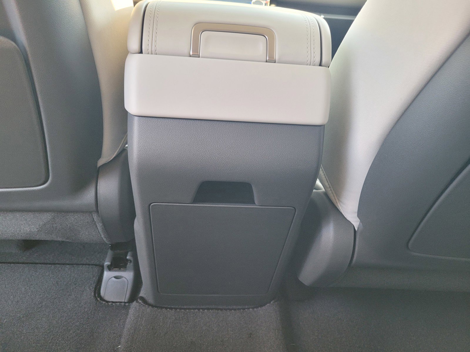 New 2026 Hyundai Santa Fe SE image 16