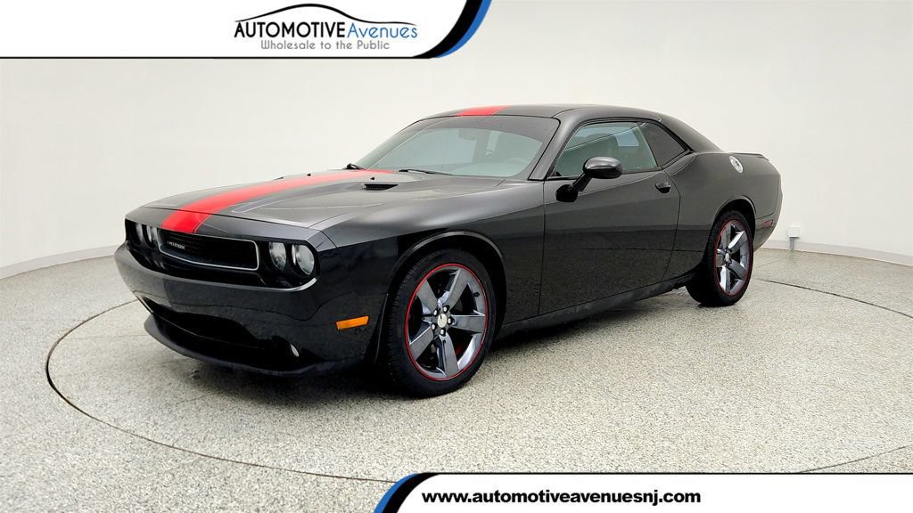 Used 2013 Dodge Challenger SXT RWD video 1