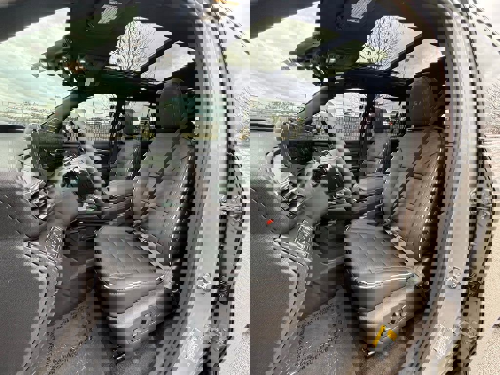 New 2026 Buick Enclave Sport Touring w/ Super Cruise Package image 5