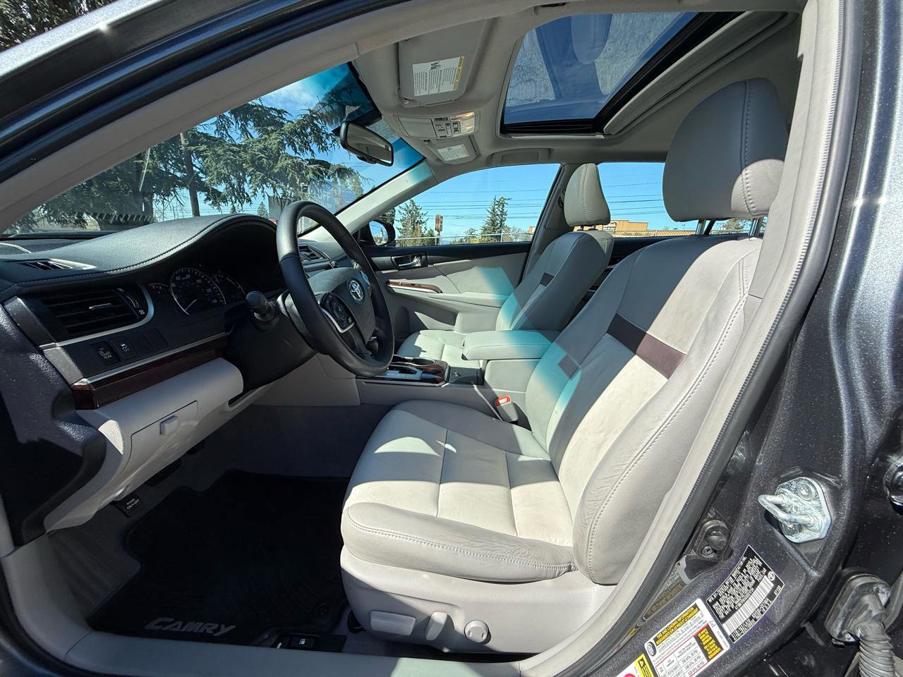 Used 2012 Toyota Camry XLE image 10