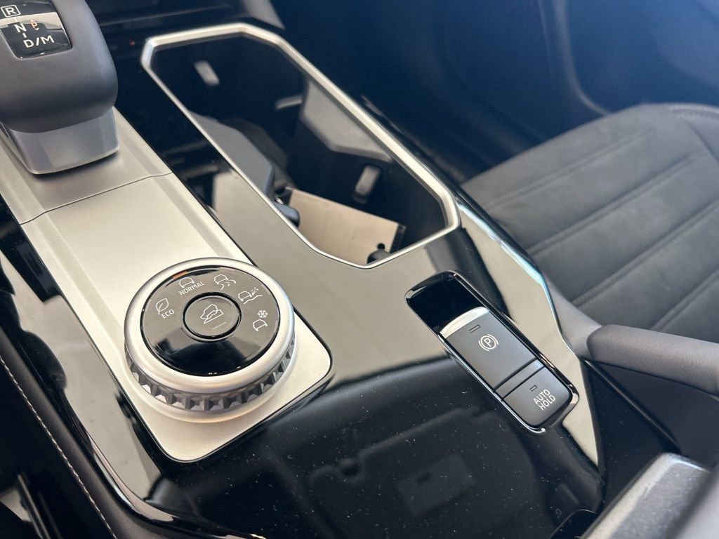 New 2026 Mitsubishi Outlander SE image 12