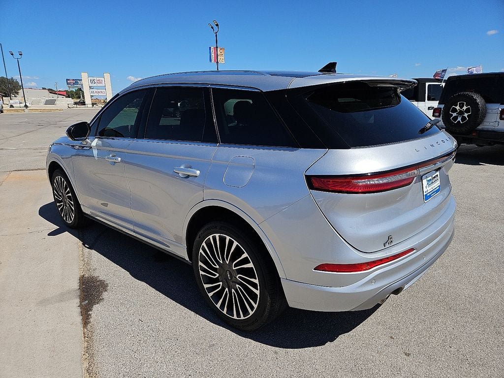 Used 2020 Lincoln Corsair Reserve w/ Appearance Package FWD image 4