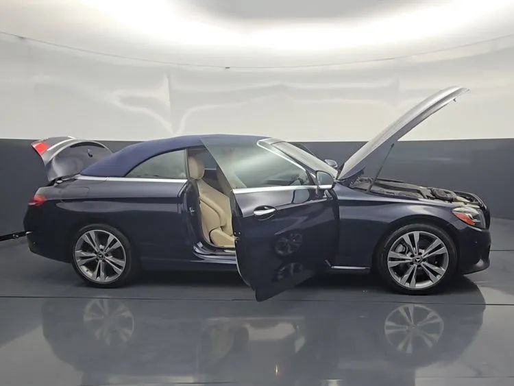 Used 2019 Mercedes-Benz C 300 4MATIC Cabriolet image 24