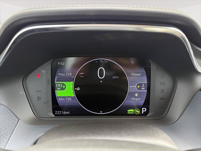 Used 2023 Chevrolet Bolt EUV Premier FWD image 14
