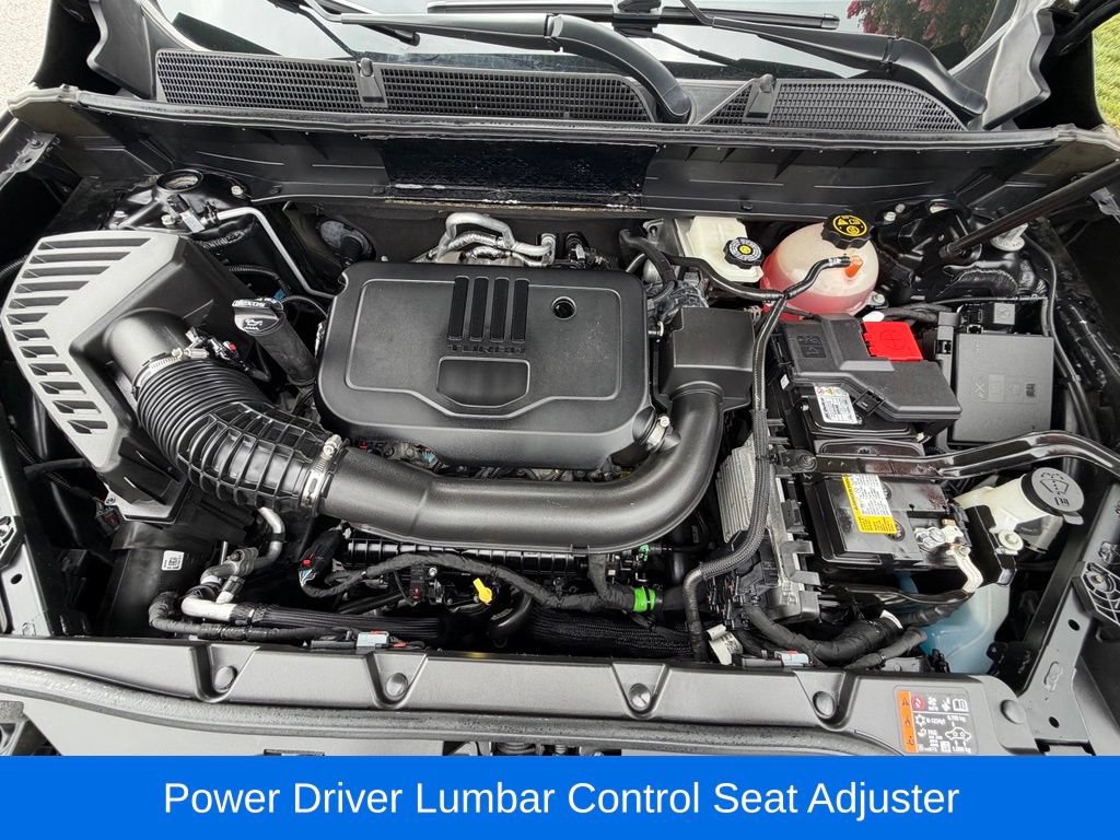 Used 2023 GMC Acadia SLE w/ Driver Convenience Package FWD image 17
