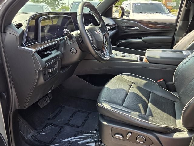 Used 2021 Cadillac Escalade Premium Luxury w/ Driver Assist Tech Package AWD/4WD image 19