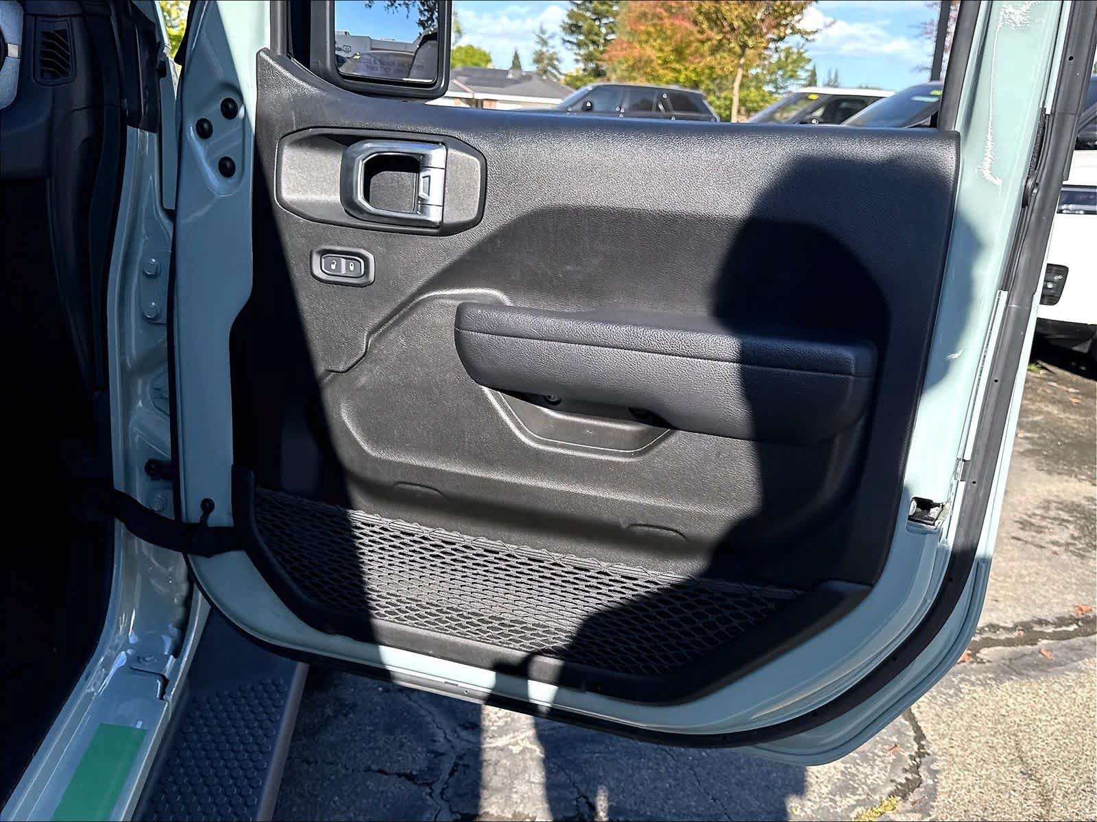 Used 2024 Jeep Wrangler Unlimited Sport AWD/4WD image 24