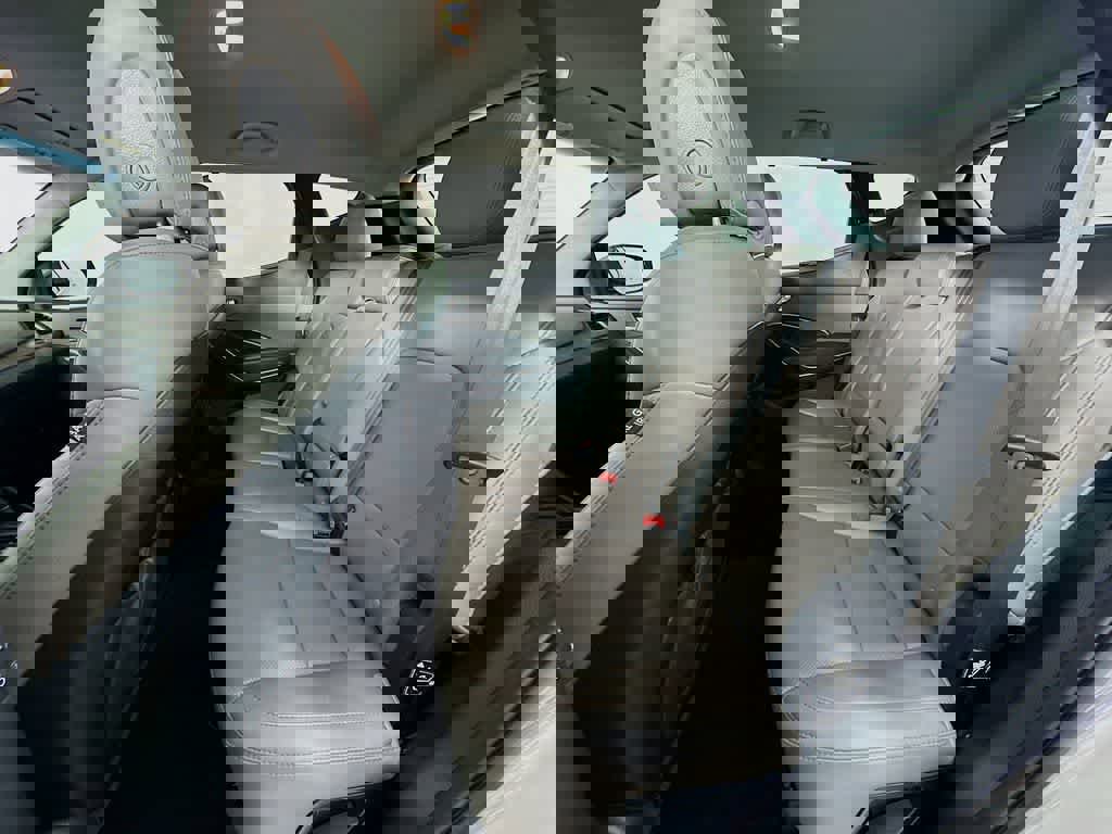 Used 2018 Hyundai Santa Fe Sport image 13