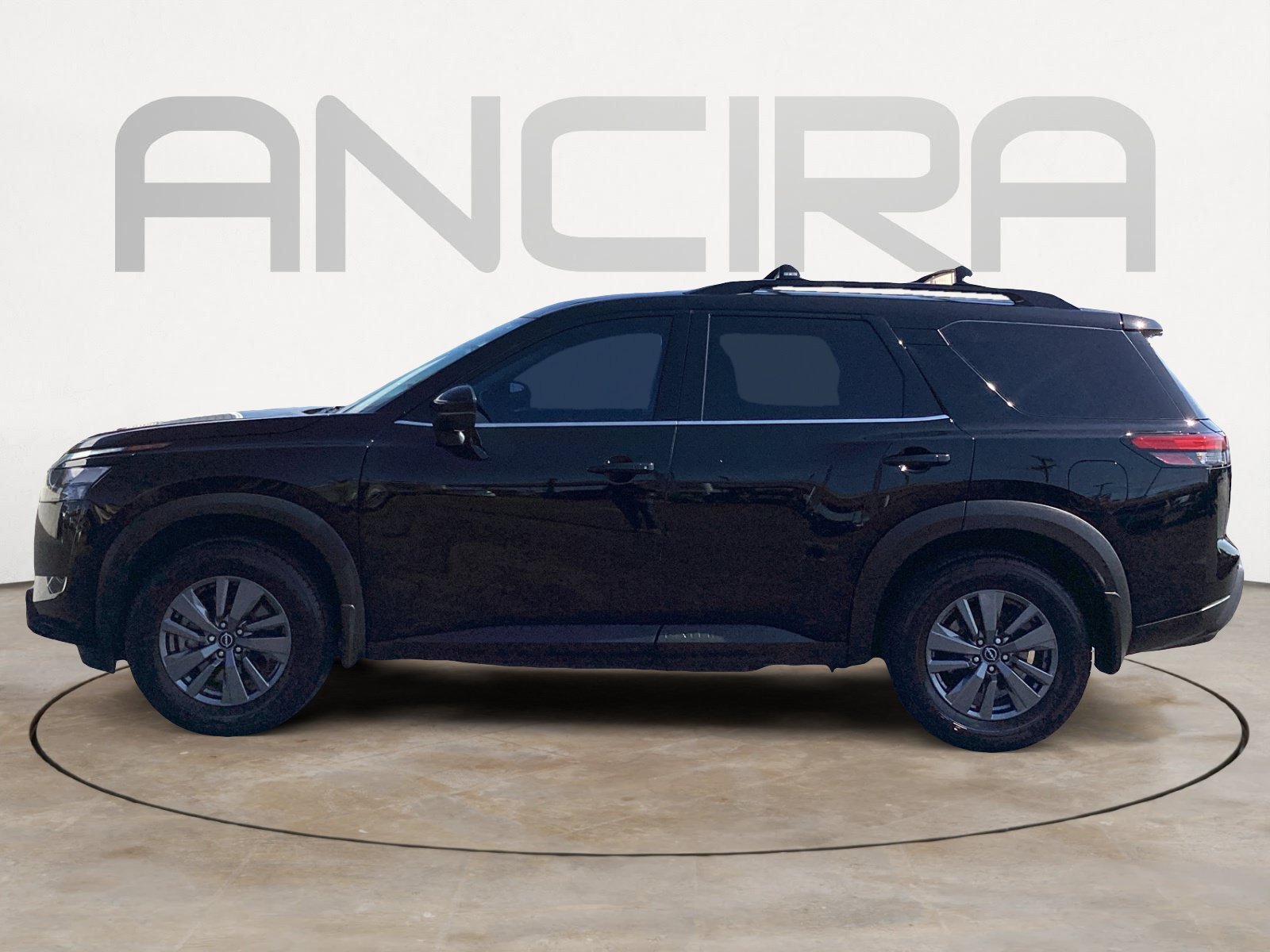 Used 2024 Nissan Pathfinder SV FWD image 11