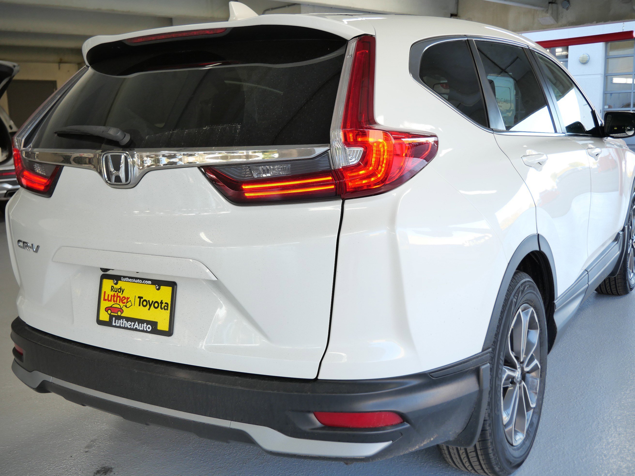 Used 2021 Honda CR-V EX-L image 17